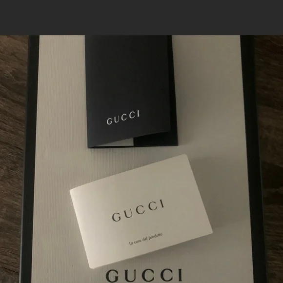 Gucci
Sylvie Leather Web Slingback Pumps - Picture 4 of 8